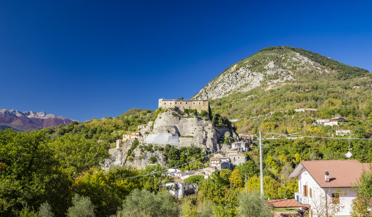 Natura e attività outdoor in Dordogna: trekking, bici e kayak