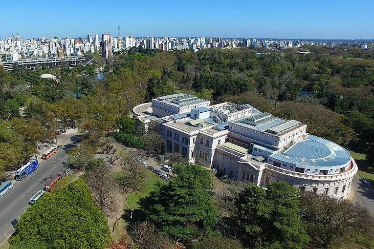 Il Museo di Scienze Naturali di La Plata: un viaggio nel tempo e nella natura